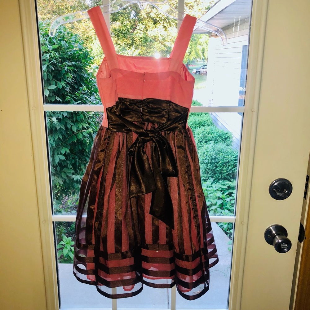 Girls Dress - Picture 3 of 10